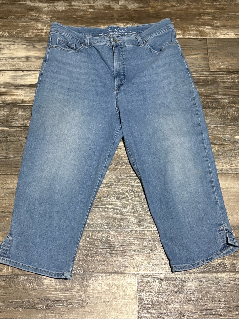 Gloria Vanderbilt Light Blue Denim Bermuda Shorts
